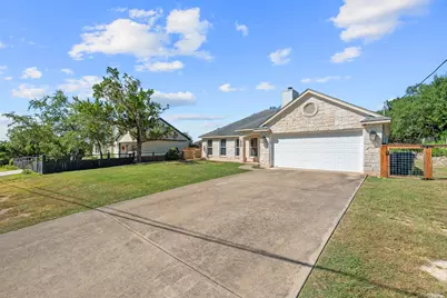 10114 Janet Loop, Dripping Springs, TX 78620 - Photo 3
