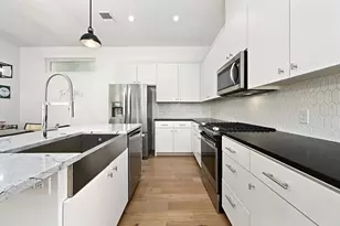 5212 Huisache St, Austin, TX 78751 - Photo 11