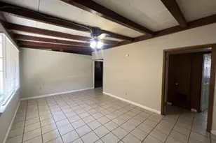 610 N Main St, Kyle, TX 78640 - Photo 3