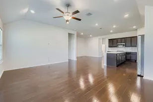 154 Eagle Ford Dr, Kyle, TX 78640 - Photo 5