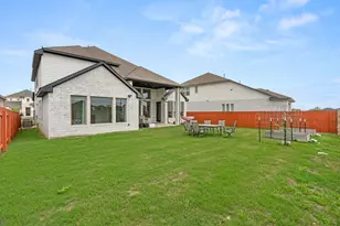 372 Hollister Dr, Liberty Hill, TX 78642 - Photo 35
