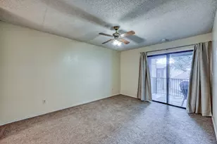 1202 Thorpe Ln, San Marcos, TX 78666 - Photo 13