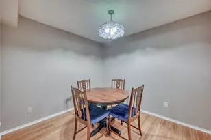 1202 Thorpe Ln, San Marcos, TX 78666 - Photo 9