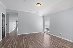 5036 Lexington Meadow Ln, Del Valle, TX 78617 - Photo 7