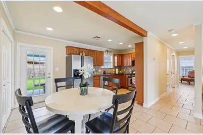 803 E 3rd Street, Georgetown, TX 78626 - Photo 5