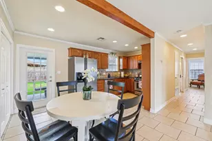 803 E 3rd St, Georgetown, TX 78626 - Photo 5