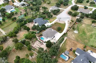 128 Stag Leap Ct, Liberty Hill, TX 78642 - Photo 39