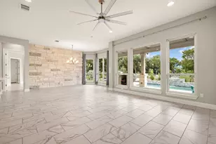 128 Stag Leap Ct, Liberty Hill, TX 78642 - Photo 9
