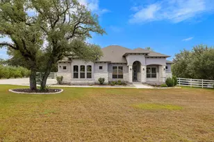 128 Stag Leap Ct, Liberty Hill, TX 78642 - Photo 3
