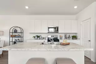 300 Constanza Trl, Bastrop, TX 78602 - Photo 7