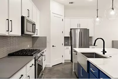 4602 Mount Vernon Drive #B, Austin, TX 78745 - Photo 7