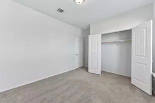 105 Green Jay Dr, Jarrell, TX 76537 - Photo 17