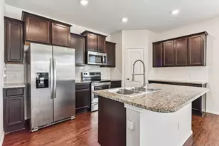 105 Green Jay Dr, Jarrell, TX 76537 - Photo 15