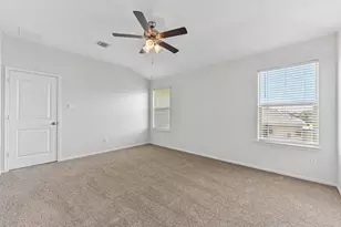105 Green Jay Dr, Jarrell, TX 76537 - Photo 25