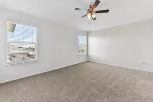 105 Green Jay Dr, Jarrell, TX 76537 - Photo 21