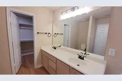1248 Lacey Oak Loop, Round Rock, TX 78681 - Photo 13
