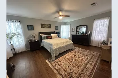 129 E Crockett Street, La Grange, TX 78945 - Photo 5