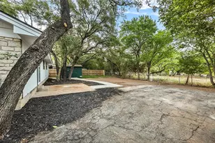 406 Lakeway Dr, Georgetown, TX 78628 - Photo 23