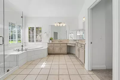 38 Tiburon Drive, The Hills, TX 78738 - Photo 19