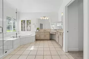 38 Tiburon Dr, The Hills, TX 78738 - Photo 19