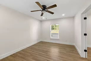 10808 Ridgeway St, Jonestown, TX 78645 - Photo 15