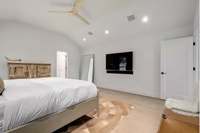 7704 Kiva Drive, Austin, TX 78749 - Photo 25