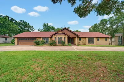 133 Champions Drive, Rockdale, TX 76567 - Photo 1
