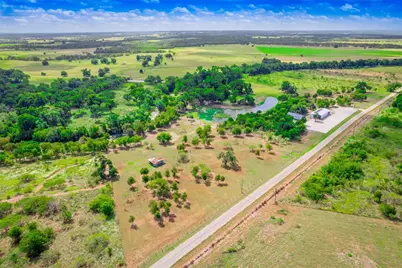 1721 County Road 429, Rockdale, TX 76567 - Photo 5