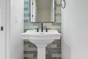 1402 Beckett St, Austin, TX 78757 - Photo 9