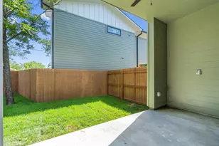 1402 Beckett St, Austin, TX 78757 - Photo 27