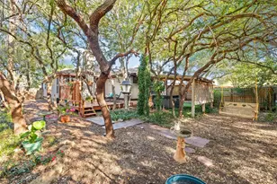 6121 Abilene Trl, Austin, TX 78749 - Photo 29