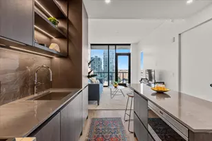 610 Davis St, Austin, TX 78701 - Photo 5