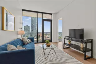 610 Davis St, Austin, TX 78701 - Photo 9