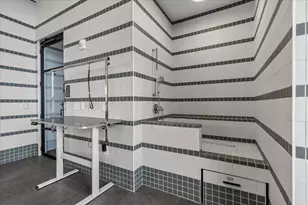 610 Davis St, Austin, TX 78701 - Photo 31