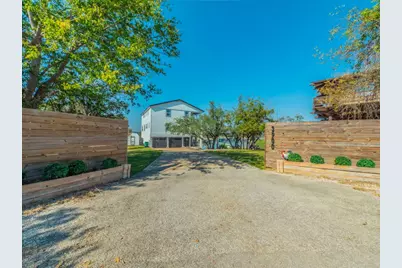 3900 Lake Park Cove, Lago Vista, TX 78645 - Photo 31