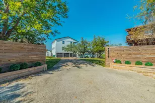 3900 Lake Park Cove, Lago Vista, TX 78645 - Photo 31