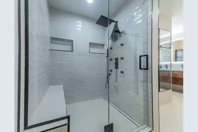 3900 Lake Park Cove, Lago Vista, TX 78645 - Photo 17