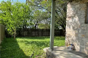 1601 Taylor Gaines St, Austin, TX 78741 - Photo 11