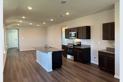 305 Randall Place, Rockdale, TX 76567 - Photo 5