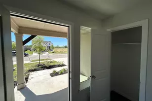 305 Randall Pl, Rockdale, TX 76567 - Photo 3