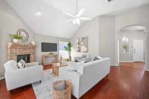 905 Hunter's Creek Dr, Cedar Park, TX 78613 - Photo 11