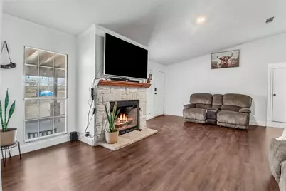 16201 Giese Lane, Manor, TX 78653 - Photo 5