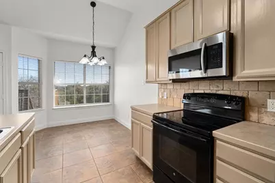 710 Deer Creek Circle, Dripping Springs, TX 78620 - Photo 13