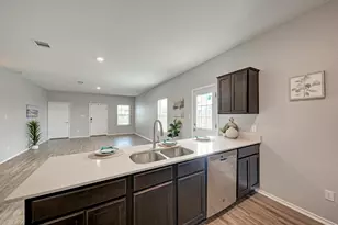 129 Vulcan Dr, Jarrell, TX 76537 - Photo 15