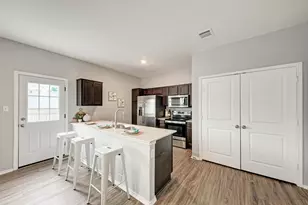 129 Vulcan Dr, Jarrell, TX 76537 - Photo 13