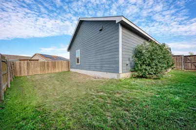 129 Vulcan Drive, Jarrell, TX 76537 - Photo 29