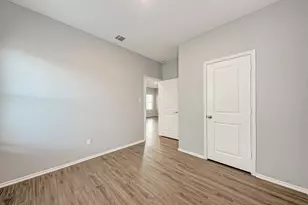 129 Vulcan Dr, Jarrell, TX 76537 - Photo 27