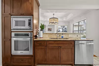 622 Robin Dale Drive, Lakeway, TX 78734 - Photo 19