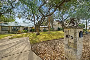 622 Robin Dale Dr, Lakeway, TX 78734 - Photo 1