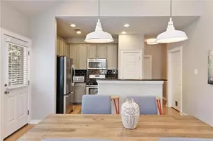 2001 Faro Dr, Austin, TX 78741 - Photo 11